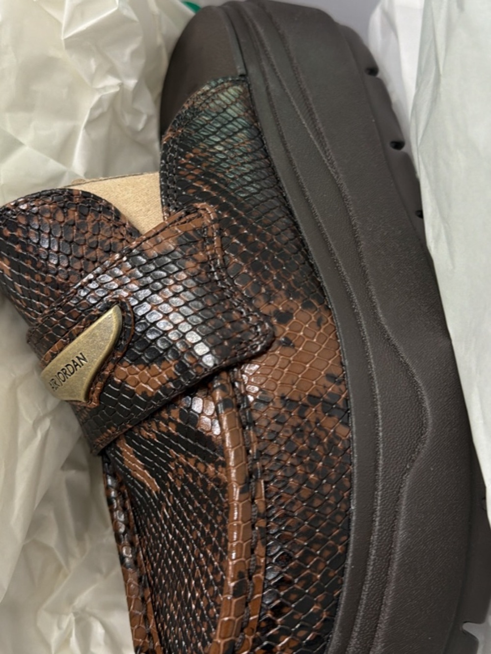 Women’s size 7 Air Jordan Brown Mules- NEW - Picture 4 of 5